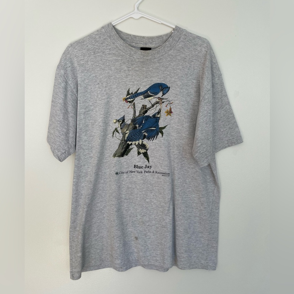 ONLY NY | NYC PARKS BLUE JAY TEE | GREY | MEDIUM